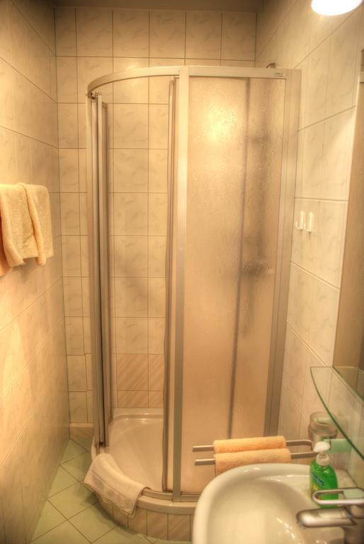 Pension & Cafe Abendroete Курорт-Ойбин Номер фото